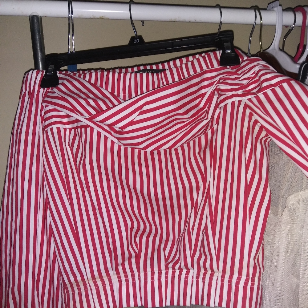 Spring/Summer Top - Picture 2 of 2